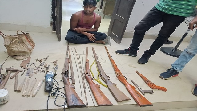 Illegal gun manufacturing unit busted in Boudh; 1 held