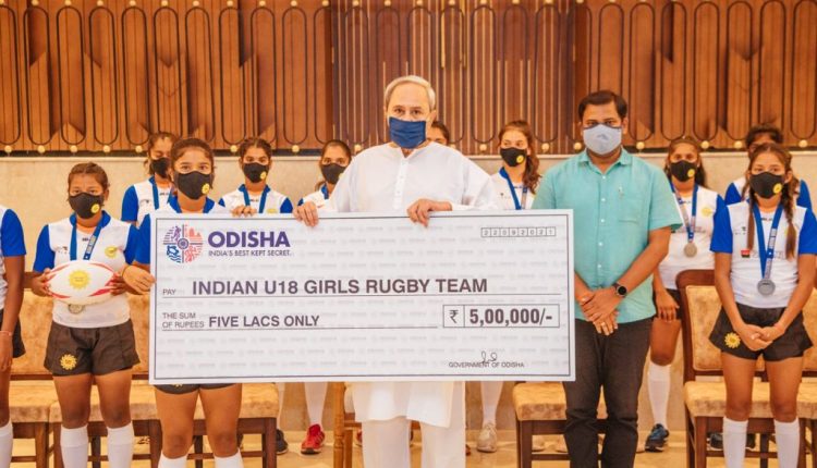CM felicitates India rugby U-18 girls' team