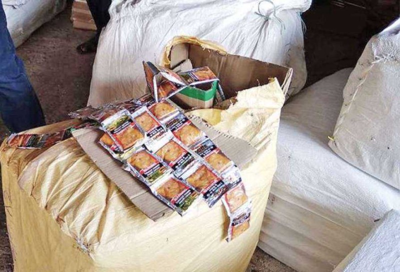 ନକଲି ପାନ କାରଖାନା ଠାବ