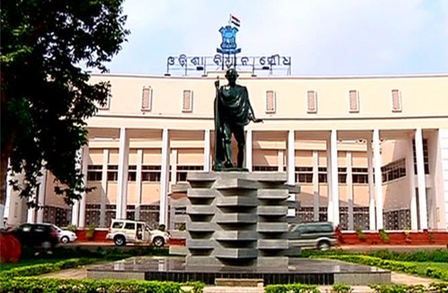 ବିରୋଧୀଙ୍କ ହଙ୍ଗାମା, ବିଧାନସଭା ମୁଲତବୀ