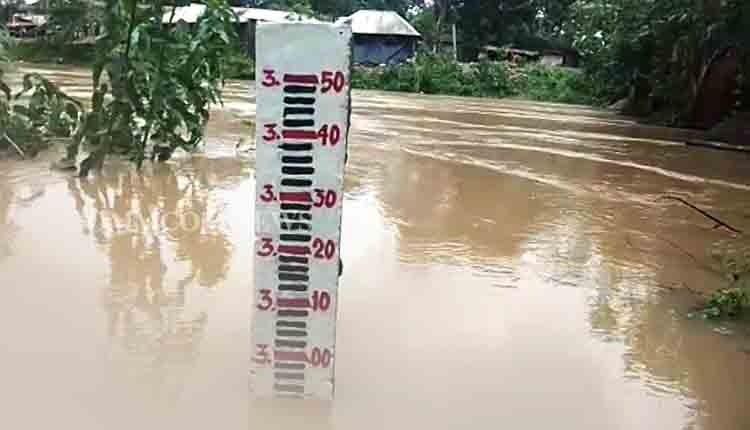 ଲଘୁଚାପ ବର୍ଷାରୁ ବିପଦ ସଂକତେ ଉପରେ ନଦୀ