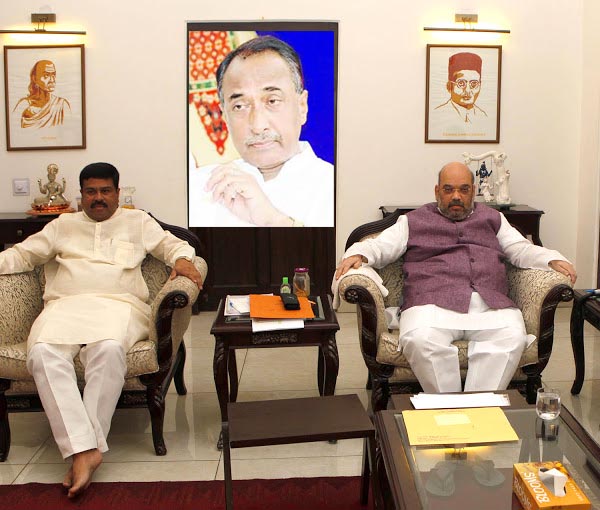 ବିଜୟଙ୍କ ପାଇଁ ଅଂଟା ଭିଡ଼ିଲେ ଧର୍ମେନ୍ଦ୍ର