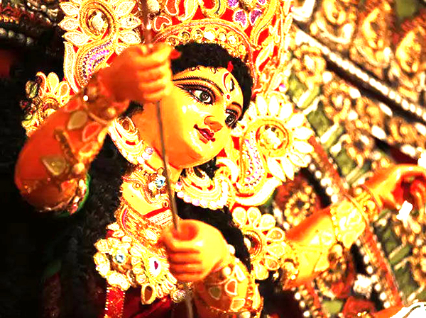 ସେ ଶକ୍ତିମୟୀ, ସେ ମହାମାୟୀ