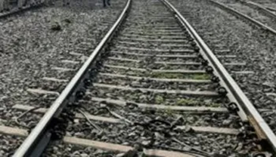 ରେଳ ଲାଇନ୍‌ ଉଡ଼ାଇ ଦେଲେ ମାଓବାଦୀ