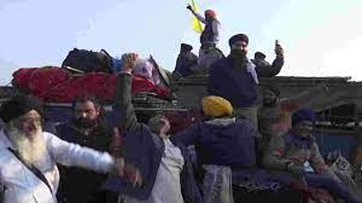 ଦିଲ୍ଲୀ ସୀମାରୁ ଚାଷୀଙ୍କ ଘର ବାହୁଡ଼ା