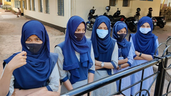 ସୁପ୍ରିମ୍‌ କୋର୍ଟରେ କର୍ଣ୍ଣାଟକ ହିଜାବ୍‌ ମାମଲା