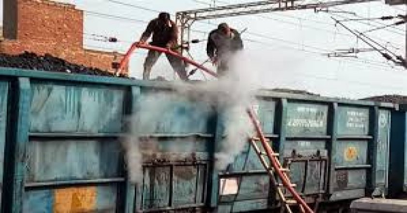 କୋଇଲା ବୋଝେଇ ଟ୍ରେନରେ ନିଆଁ