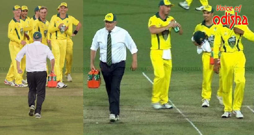 ମ୍ୟାଚ୍ ବେଳେ ପାଣି ବୋହିଲେ ଅଷ୍ଟ୍ରେଲିଆ ପ୍ରଧାନମନ୍ତ୍ରୀ