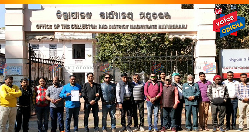 ମହିଳା ସାମ୍ବାଦିକ ସ୍ୱାତୀ ଜେନା ଉପରେ ଆକ୍ରମଣ ଘଟଣା, ମୁଖ୍ୟମନ୍ତ୍ରୀଙ୍କ ଉଦେଶ୍ୟରେ ଜିଲ୍ଲାପାଳଙ୍କୁ ସ୍ମାରକପତ୍ର ପ୍ରଦାନ 