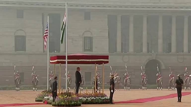 ରାଷ୍ଟ୍ରପତି ଭବନରେ ଟ୍ରମ୍ପଙ୍କୁ ସ୍ୱାଗତ, ରାଜଘାଟରେ ମହାତ୍ମାଗାନ୍ଧୀଙ୍କୁ ଦେଲେ ଶ୍ରଦ୍ଧାଞ୍ଜଳି ।