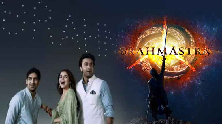 ବ୍ରହ୍ମାସ୍ତ୍ର କୁ ନେଇ ଜୋର ଧରିଛି ଚର୍ଚ୍ଚା, ଭାଇରାଲ୍‌ ହେଉଛି ଶୁଟିଂ ସେଟ୍ ର ଭିଡିଓ । 