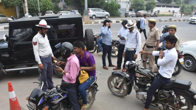 ସେପ୍ଟେମ୍ବର ଯାଏ ବଢ଼ିଲା ଗାଡ଼ି କାଗଜପତ୍ରର ବୈଧତା 