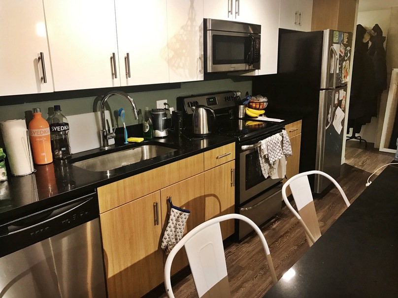 ଜାଣନ୍ତୁ ରୋଷେଇ ଘରେ କେମିତି ସଜାଡି ରଖିବେ ଜିନିଷ ?  