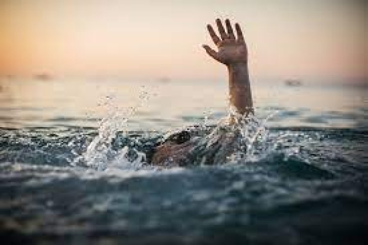 ଦେବୀ ନଦୀରେ ୩ ଛାତ୍ର ନିଖୋଜ