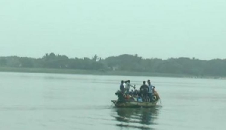Odisha: one dies, one go missing after boat capsizes in Brahmani river