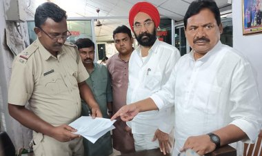 Congress Leader Sarat Pattanayak lodged a police complaint against death threat to Kharge