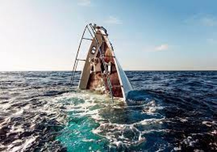 ମଝି ସମୁଦ୍ରରେ ଡଙ୍ଗାବୁଡ଼ି: ୧୫ ମୃତ