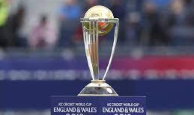 ବିଶ୍ୱକପ ୨୦୨୩ ଟ୍ରଫିକୁ ଫ୍ରାନ୍ସରେ ଅନାବରଣ କଲେ ଉର୍ବଶୀ ରୌତେଲା