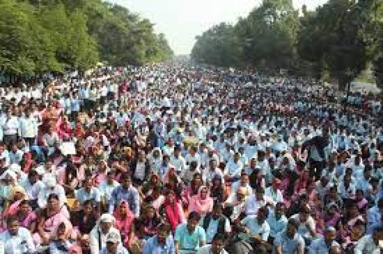 ଅଧିକାର ପାଇଁ ରାଜରାସ୍ତାରେ ଶିକ୍ଷକ