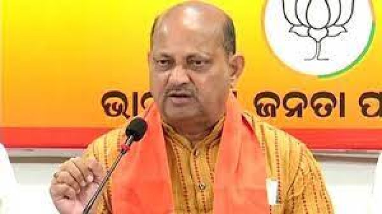 ଗୋଷ୍ଠୀ କନ୍ଦଳ: ମନମୋହନ ସାମଲଙ୍କ ସାମ୍ନାରେ ପିଟାପିଟି