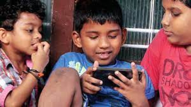 ମୋବାଇଲ୍ ଫୋନ୍ ପାଲଟୁଛି ପିଲାଙ୍କ ସ୍ୱାସ୍ଥ୍ୟହାନିର କାରଣ