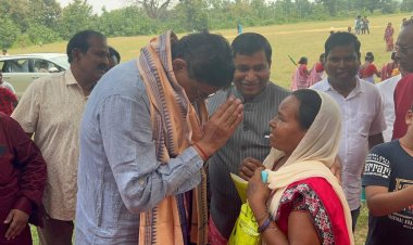 "Odisha Tribal Woman Sends PM Modi ₹100 to Convey Thanks; He Responds"